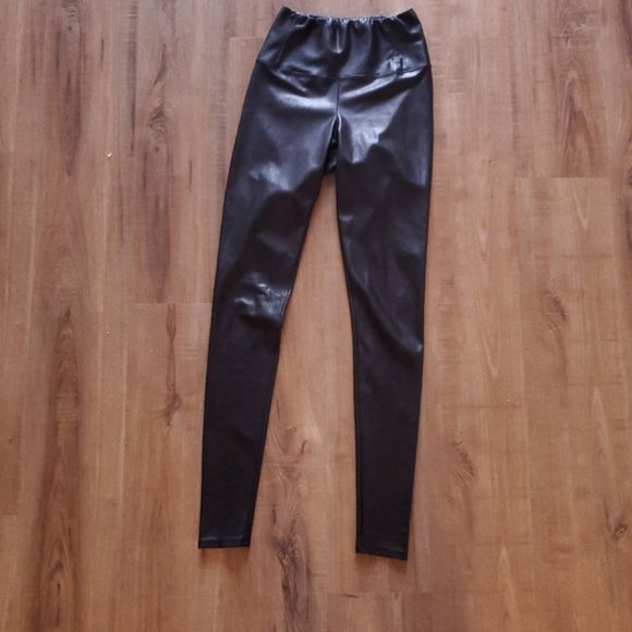 Aritzia Wilfred free daria pant - Picture 6 of 8